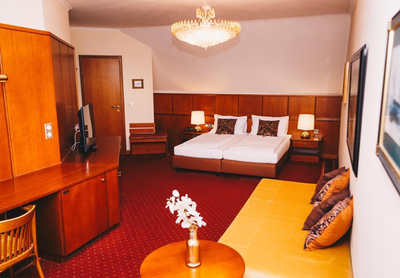 Paul'S Hotel Κνίτελφελντ Εξωτερικό φωτογραφία