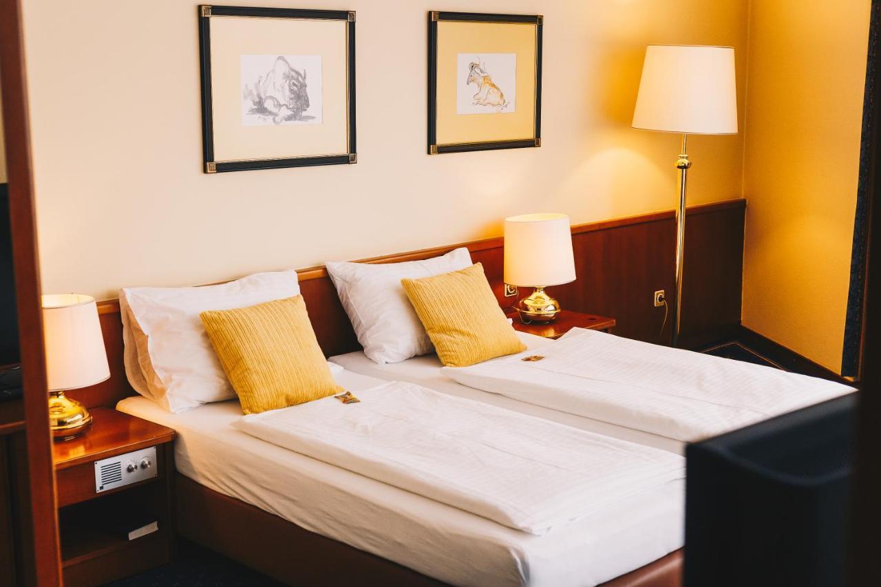 Paul'S Hotel Κνίτελφελντ Εξωτερικό φωτογραφία